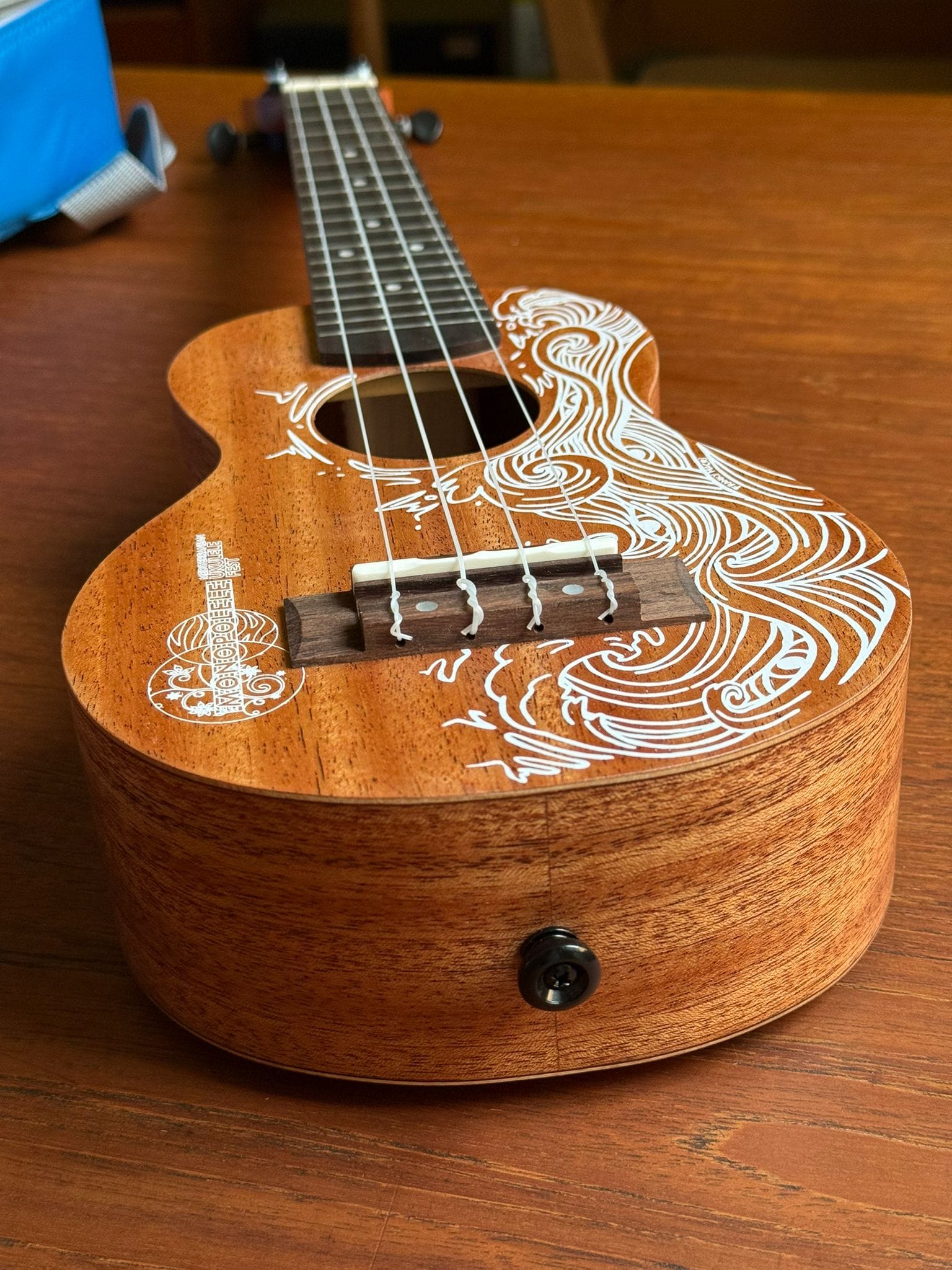 Monopolele Ukulele Soprano Long Neck by Todo